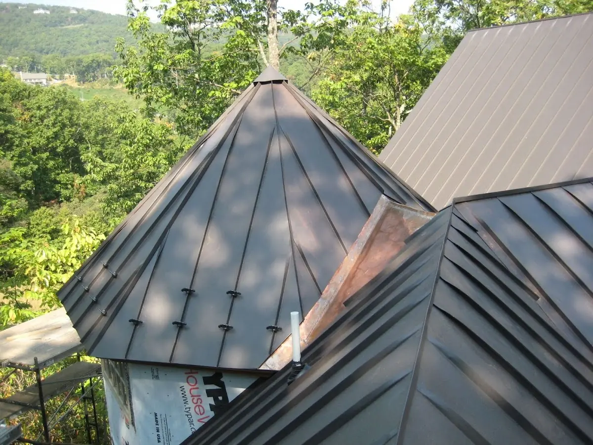Professional Roof Tarp Installation by Craftsman Roofing in Devenscrest